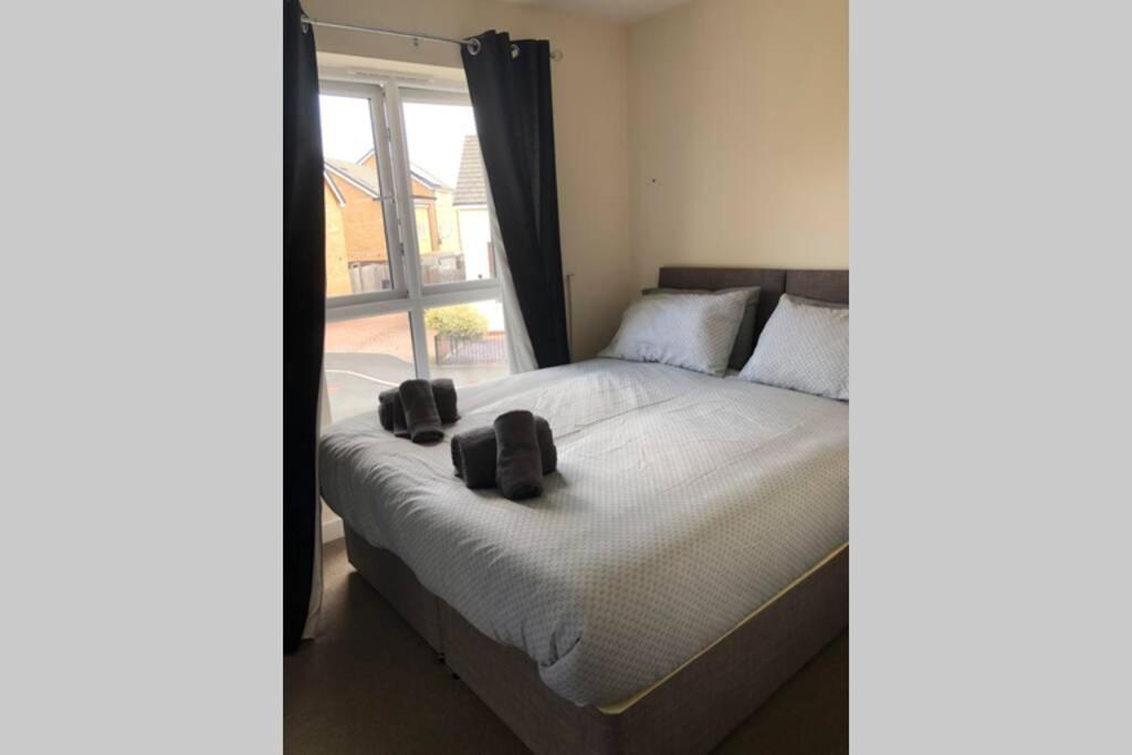Dudley House **Staycation & Contractors** Sleeps 7 Tipton Dış mekan fotoğraf